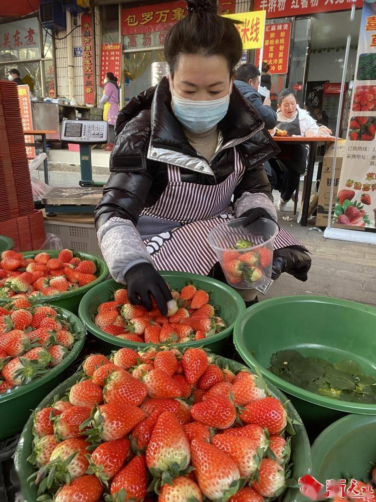 水果市场迎来年前旺销(图3)