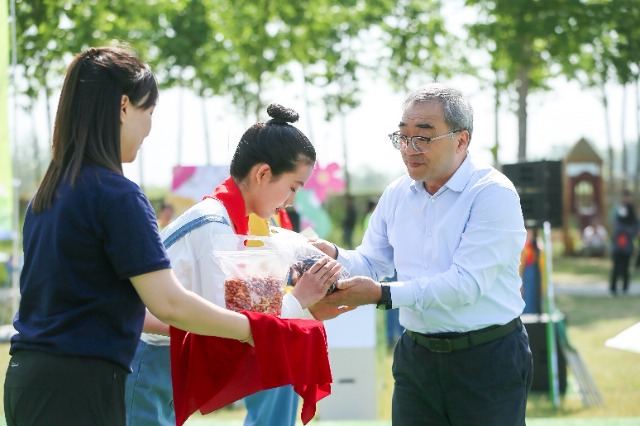 河南郑州：院士专家开讲春天播种“第一课”(图1)